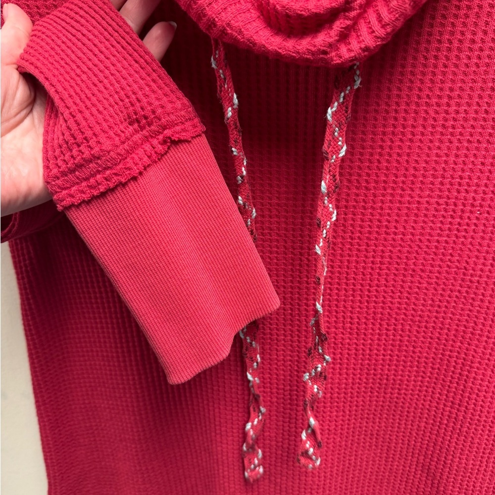 Sundance Red Waffle-Knit Cabin Core Cowl Neck Thermal Top Size Small - Picture 3 of 5